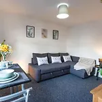 Flat 1 Sunnyside Contractor Long By Shortstayuk *